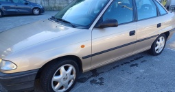 Opel Astra Classic 1.6 benzinac 143000km prvi