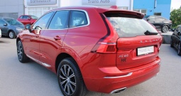 Volvo XC60 T8 Plug-in AWD *NAVI,LED,KAMERA,PANORAMA*