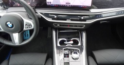 BMW X6 40i xDrive M Sport 381 KS, PANO+360+4xGR SJED+HEAD