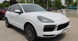 Porsche Cayenne 3.0 V6 E-Hybrid *NAVI,LED,PANORAMA,KAMERA 360*