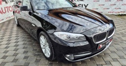 BMW serija 5 520d Touring, Led, Navi, PDC, registriran, 18"