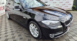 BMW serija 5 520d Touring, Led, Navi, PDC, registriran, 18"