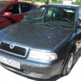 Škoda Octavia 1, 6 rezervni djelovi limarije i mehanike