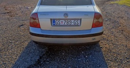 Volkswagen Passat 5.5 2003.