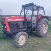 Traktor Ursus 902B