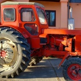 Prodajem traktor Belarus T40, crveni