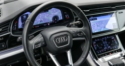 Audi Q8 50 TDI quattro S-line 286 KS, ZRAČNI+360+ACC+HEAD+GR SJED