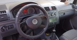 Prodajem Volkswagen TOURAN 2,0 TDI 2006. g.