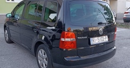 Prodajem Volkswagen TOURAN 2,0 TDI 2006. g.