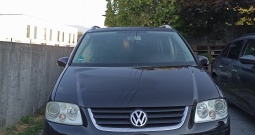 Prodajem Volkswagen Touran 2.0 TDI, 2006.g.
