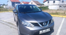 Nissan Qashqai 1.5 dci odličnog stanja sa puno dodarne opreme-kartice-novi model