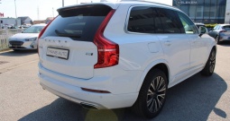 Volvo XC90 B5 AWD MOMENTUM PRO