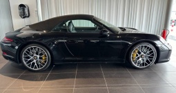 Porsche 911 Carrera 4 GTS Cabriolet 3.0 PDK 450 KS, ACC+KAM+LED+CHRONO+BOSE