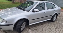 Škoda Octavia 2007. Tour, 1.6 MPI, klima