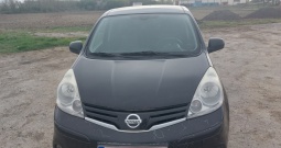 Nissan, reg.godinu dana, full oprema, alu felge i zatamljena stakla