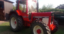 International Case 844 traktor