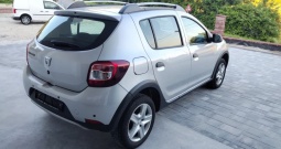 Dacia Sandero Stepway TCe 90, klima, odlično stanje, OTPLATA-kartice