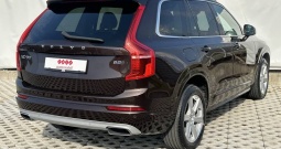 VOLVO XC90 B5 AWD MOMENTUM