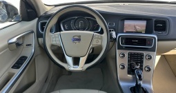 VOLVO V60 Cross Country 2,0 D3