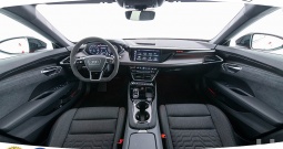 NOVO Audi e-tron GT 476 KS, MATRIX+4xGR SJED+ACC+360+PANO +VIRT+ASIST