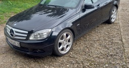 Mercedes C 180 cgdi bluefenci