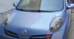 Nissan Micra 2004.