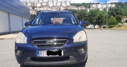 Kia carens 2008