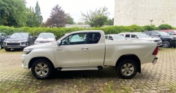 Toyota Hilux 2.4d 4x4 150 KS, KAM+GR SJED+TEM+ASIST