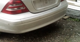 Mercedes C klase 220 cdi, 2003 godina za rezervne dijelove