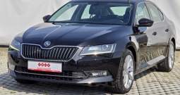 ŠKODA SUPERB 2.0 TDI DSG