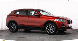 BMW X2 18i sDrive Advantage Plus 136 KS, KAM+LED+TEM+GR SJED+PANO+NAVI+ASIST