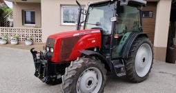 Traktor Massey Ferguson 2435 ST