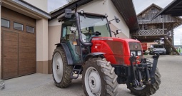 Traktor Massey Ferguson 2435 ST