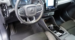 Volvo XC40 1.5 T3 Aut. R-Design 163 KS, TEM+KAM+LED+GR SJED+PANO+NAVI+VIRT+AS...