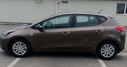 Kia Ceed 1,4 LX Urban + zimske gume