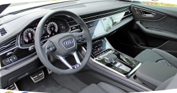 NOVO Audi Q8 55 TFSI V6 quattro S-line Black Edition 340 KS, ZRAČNI+4xGR SJED