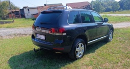 Touareg 2.5 TDI 4X reg god. dana, kuka, krovni nosači, gume nove samo 167000 km