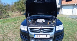 Touareg 2.5 TDI 4X reg god. dana, kuka, krovni nosači, gume nove samo 167000 km