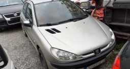 Peugeot 206 1.4 s plinom,2003 god,cjena je na ime kupca s prepisom