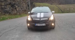 Opel Corsa cdti dizel 1.2, 2014.g., 210000km, reg. 25.10. 2024.g, 2 ključa