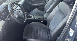 VW Passat Variant 2.0 TDI HIGHLINE DSG