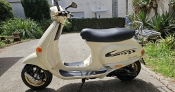 Piaggio Vespa ET2 2T,raritet,restaurirana,reg.6/25,može na kartice!