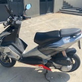 Aprilia SR 50 49 cm3 skuter, 2006 god.