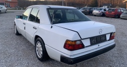 Mercedes 124 200d