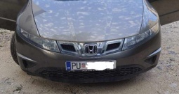 Prodajem Hondu Civic u savršenom stanju, pali vozi, bez ulaganja, dizel