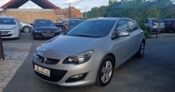 Opel Astra 1.7 CDTI, pet vrata - redizajn - kartice