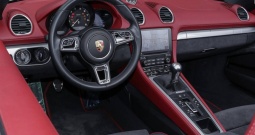 Porsche 718 Spyder 4.0 manual 420 KS, KAM+LED+GR SJED+TEM+CHRONO+BOSE