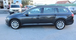 VW Passat Variant 1.6 TDI DSG *NAVIGACIJA*