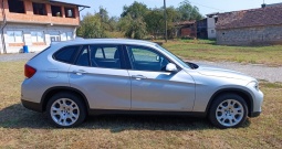 BMW X1 1.8 xdrive 4x4 samo 121000 km, garancia, stanje odlično, kartice