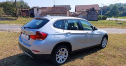 BMW X1 1.8 xdrive 4x4 samo 121000 km, garancia, stanje odlično, kartice